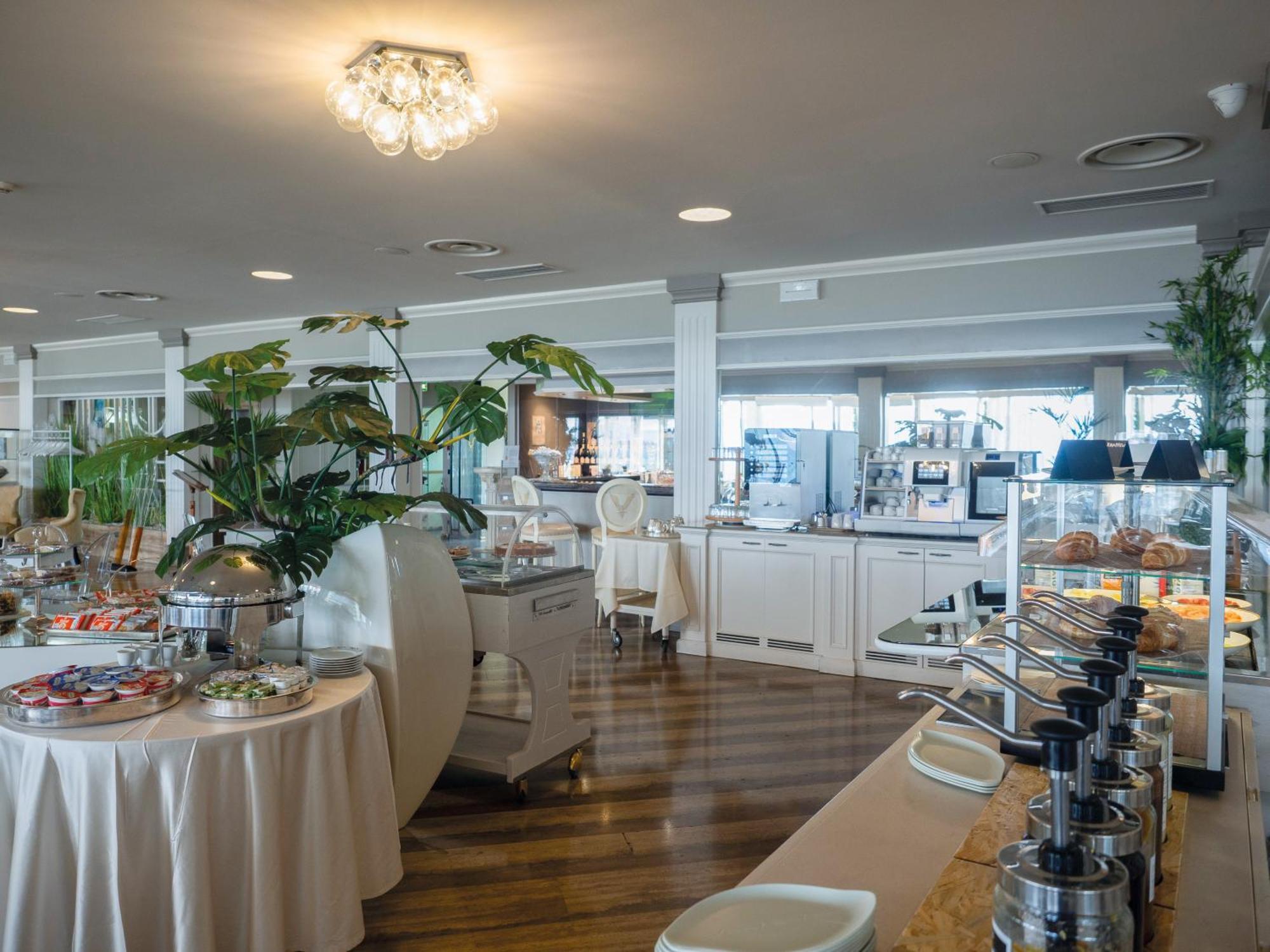 Aquila D'oro Desenzano 4*