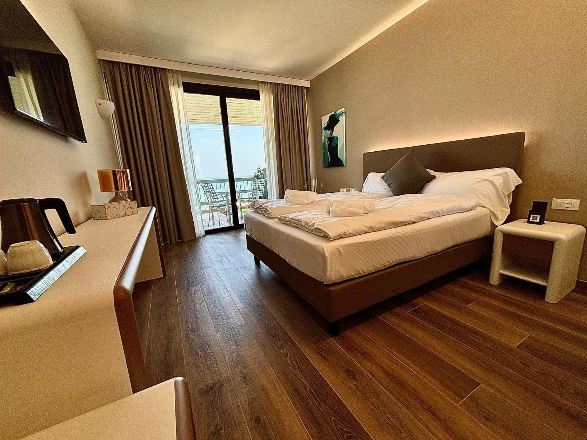 Aquila D'oro Desenzano Hotel 4*